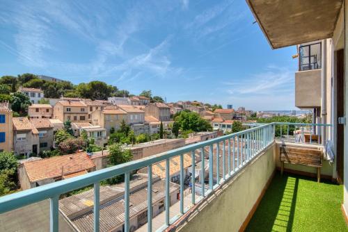Grand T5 de 103 m2 au Bd Guigou avec 4 balcons