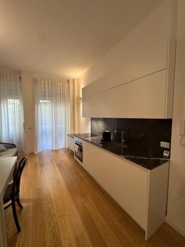 Luxury San Babila Apartment photo 5