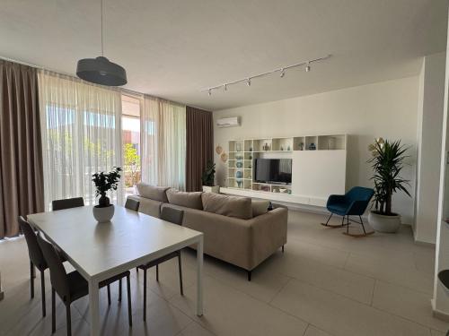 Gallery image of Privat Pool Green Gem Villa 82, Green Coast in Dhërmi