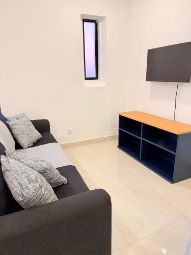 OuraFlats