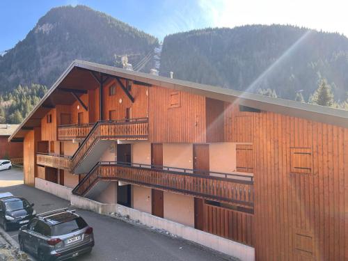 Appartement rénové au pied des pistes avec wifi et parking à Morzine