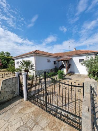 Nana's Villa - Little Paradise