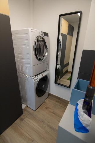 HoMi Premium Loft - Near Isola District