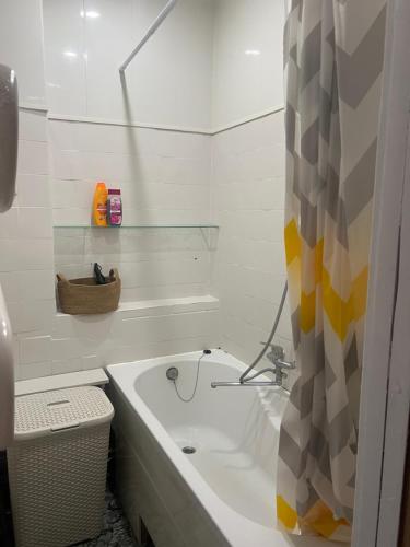 Ένα μπάνιο στο Žaliakalnio panoramos apartamentai