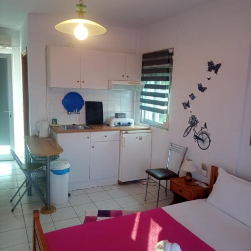 Gallery image of House Mantesos in Kinira