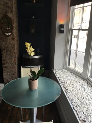 HelloYorkCentre - 1 FREE ON SITE PARKING SPACE - 60 SECOND WALK 2 MINSTER! photo 13
