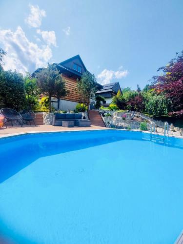 Villa Marlena - basen, balia, grill, billard, ogród i relaks