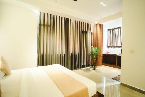 Ein Bett oder Betten in einem Zimmer der Unterkunft Host Jatin Mountain Crest kasauli 7oI827o7o3