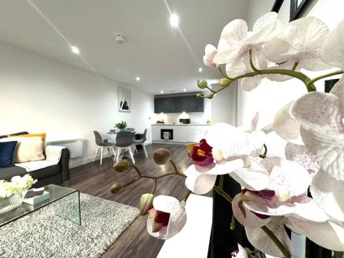 Køkken eller tekøkken på The InnerCity Escape 2 Bed & 2 Bath