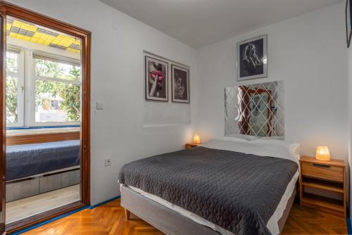 Exodus residence