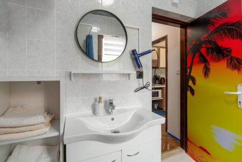 Exodus residence