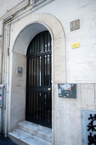 Yellow Pop Apartment - Design e Colore a Roma