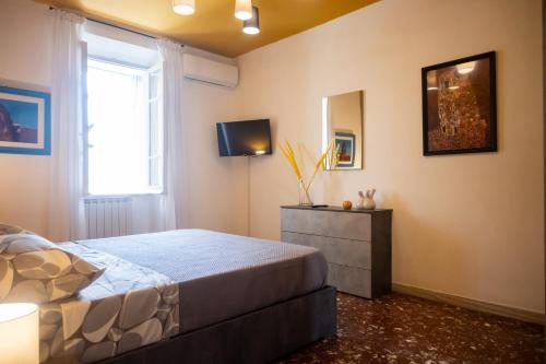 Yellow Pop Apartment - Design e Colore a Roma