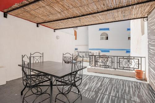 En balkon eller terrasse på Dar Maha