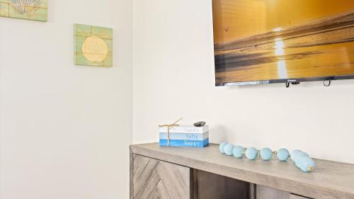 Η κουζίνα ή μικρή κουζίνα στο Modern 2BR Cottage in WW Crest - Sleeps 7