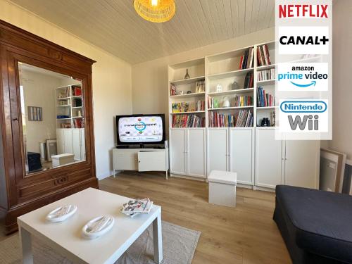 Photo de la galerie de l'établissement KER AVEL - Maison familiale renovee proche plage, à Ploudalmézeau