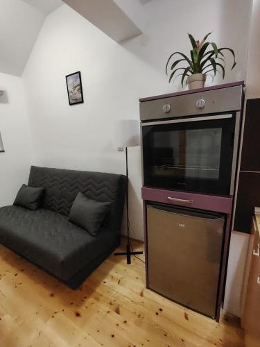 Dapur atau dapur kecil di Studio Apartman Lenka