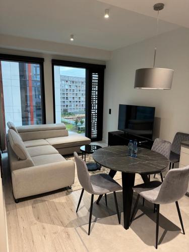 Towarowa Towers Apartment