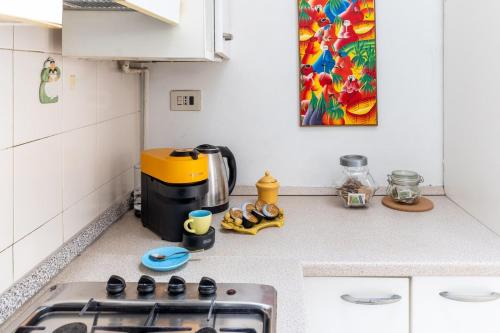Suite con bagno privato con WiFi a 200m dalla metro