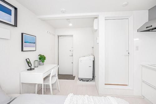 Subway Higashi Shinjuku Station by 5 mins walk Designer's Apart ment