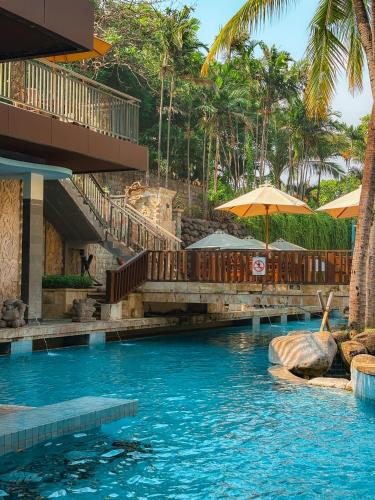 Бассейн в Kuta Paradiso Hotel или поблизости