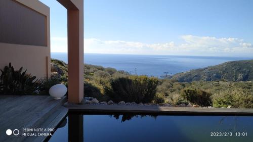 Fotografie z fotogalerie ubytování The House on the Cove v destinaci Mírthios