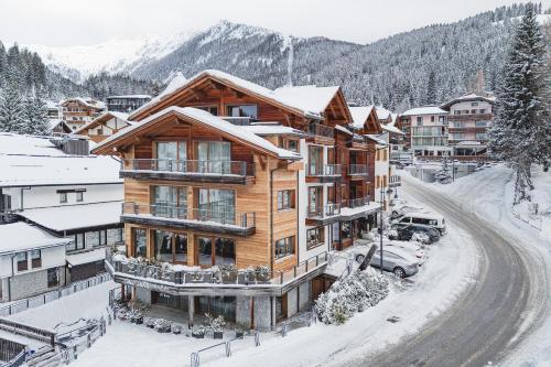 Το Chalet Laura Lodge Hotel τον χειμώνα