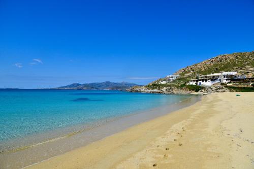 Naxos Town 1 Beach front apartment