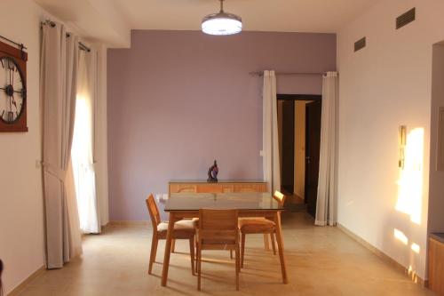 Entire guesthouse in Dubai, Ideal for Large families