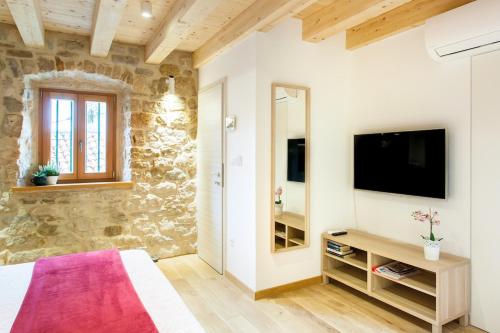 Explore the Historic City Center from a Remodeled Apartment
