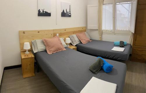 Posteľ alebo postele v izbe v ubytovaní Apartment Tamariu Elvira just 200m far from the Beach