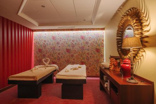 Lázně a/nebo wellness v ubytování Hôtel Spa du Beryl St Brévin l'Océan