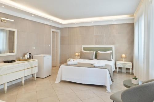 Gallery image of Villa Romantica Hotel in Paleo Tsifliki