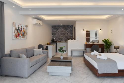 Gallery image of Villa Romantica Hotel in Paleo Tsifliki