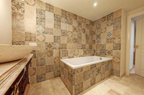 Koupelna v ubytování Authentique longère en Sologne