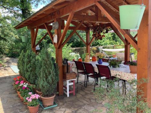 Photo de la galerie de l'établissement le casino, à Florentin-la-Capelle