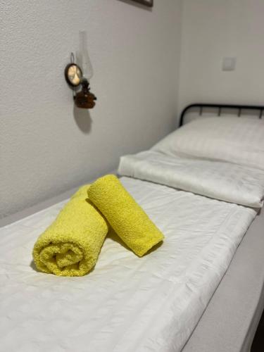 Кровать или кровати в номере Garden Lux Grujić Apartmani