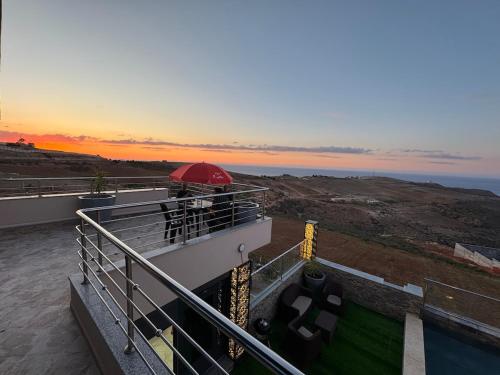 Gallery image of Luxury villa with pool in Say