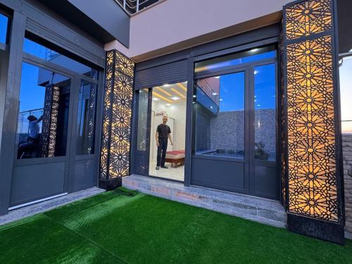 Gallery image of Luxury villa with pool in Say