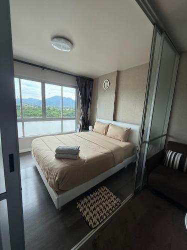 Katil atau katil-katil dalam bilik di D-Condo Mine Kathu