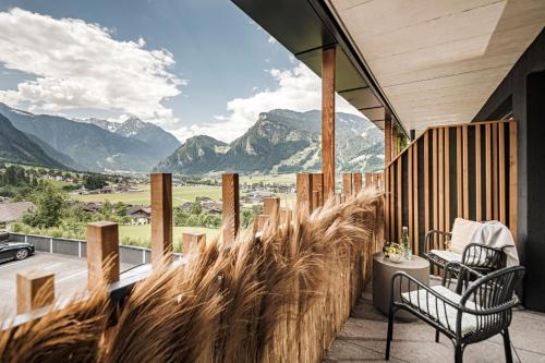 Nespecifikovaný výhled na hory nebo výhled na hory při pohledu z hotelu