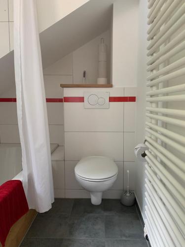 Ένα μπάνιο στο Ferienwohnung Schatzkisterl