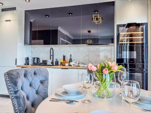Foto URBAN APARTMENTS Global Skyline - 15th Floor No 23 - Free Garage 6