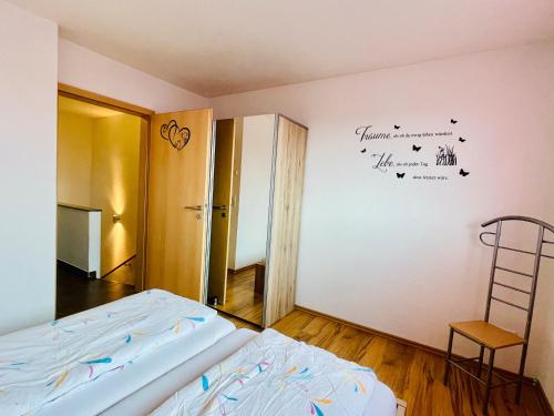 Postel nebo postele na pokoji v ubytování Ferienwohnung Vogt