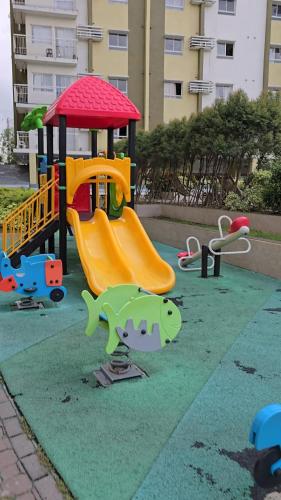 Zona de juegos infantil en roberts loft 12mT3 mesaverte near SM and Ayala