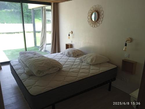 Photo de la galerie de l'établissement Chalet de la source, à La Celle-sous-Gouzon