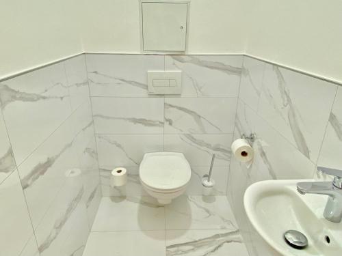 Un baño de Steiner Residences Mödling