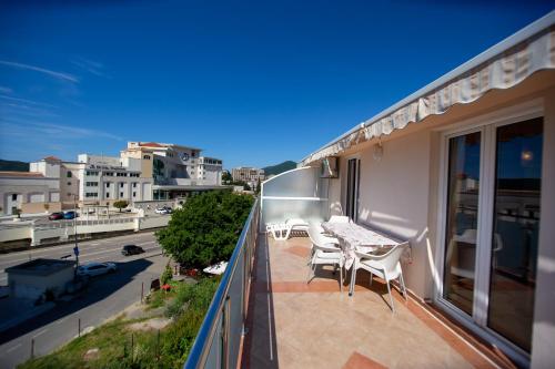 Μπαλκόνι ή βεράντα στο Apartmani Becici