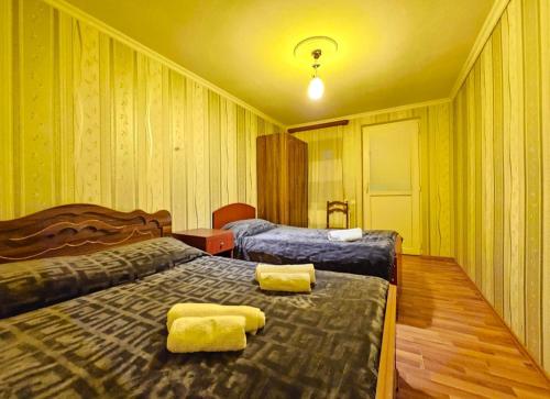 Postel nebo postele na pokoji v ubytování Tsemi Forest ცემი