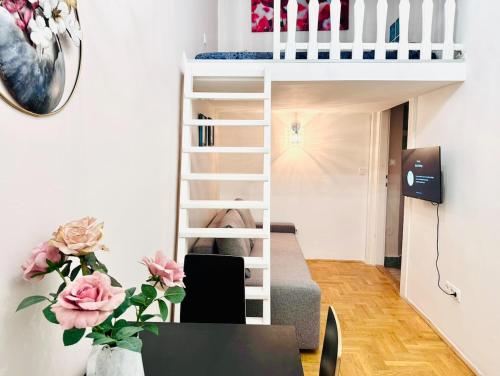 V2 Central Market Apartment